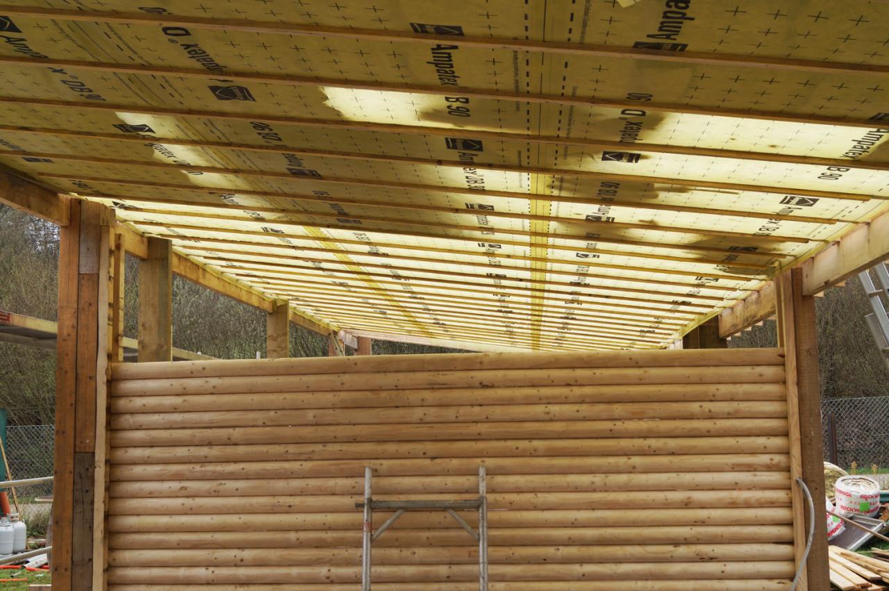 SOUS TOITURE EN PLACE ET LATTAGE TERMINE