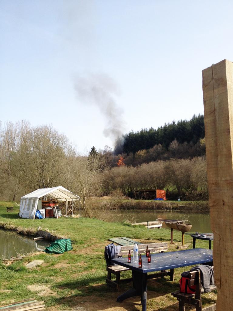 30.03.2014 UN PEU D ANIMATIONS...FEU DANS LA FORET